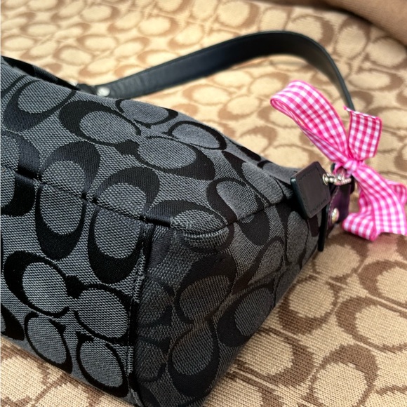 Coach Handbag - Picture 3 of 10